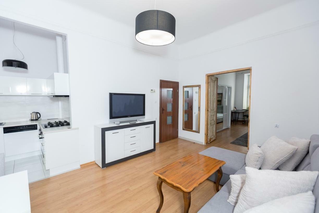 Apartment - Old Town - Cyrulicza Lublin Bagian luar foto