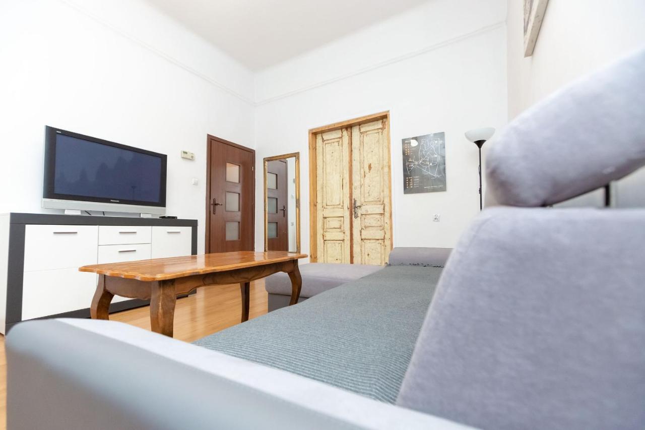 Apartment - Old Town - Cyrulicza Lublin Bagian luar foto