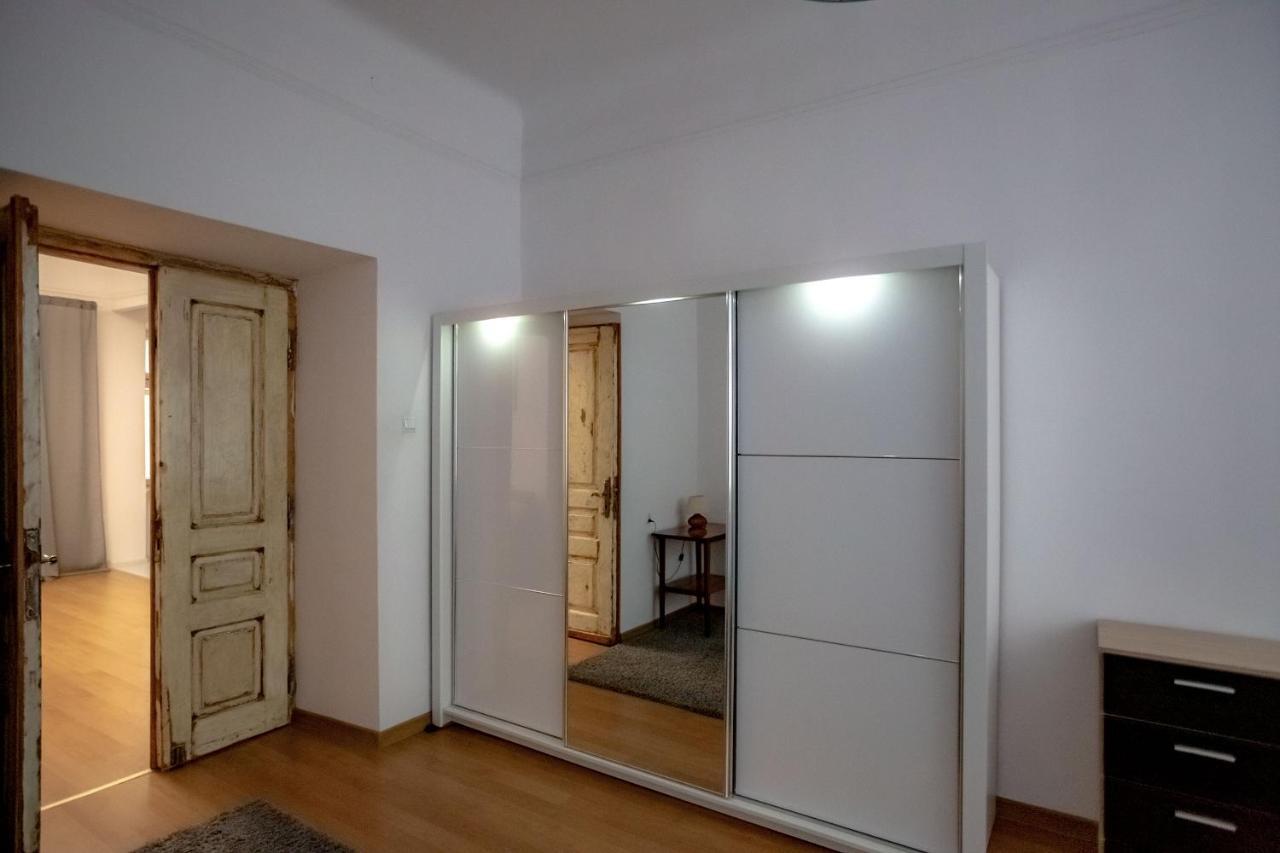 Apartment - Old Town - Cyrulicza Lublin Bagian luar foto